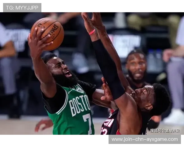 关键一投偏出，全队瘫坐在地