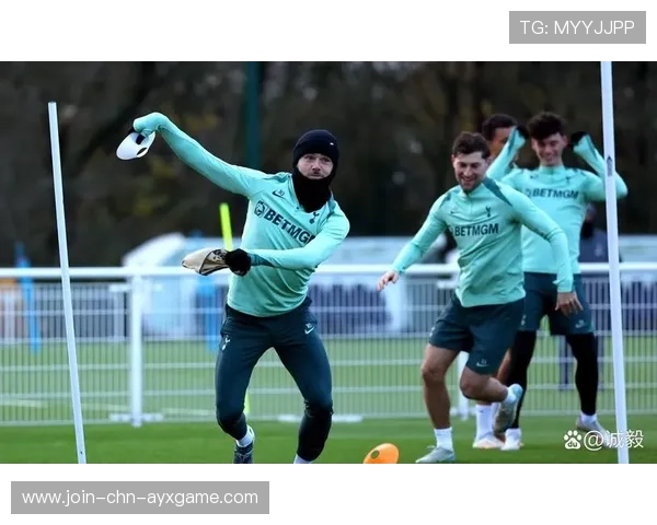 热刺外线撕开缺口